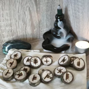 Jeu de runes Ogham en bois